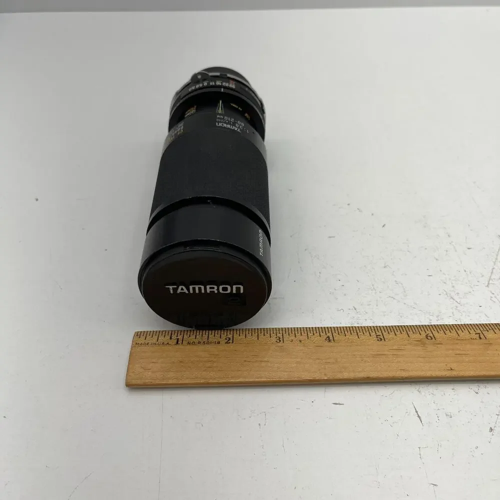 Tamron CF TELE MACRO BBAR MC 30° - 11.3° Zoom lens 1:3.8 1:4/210 80-210mm